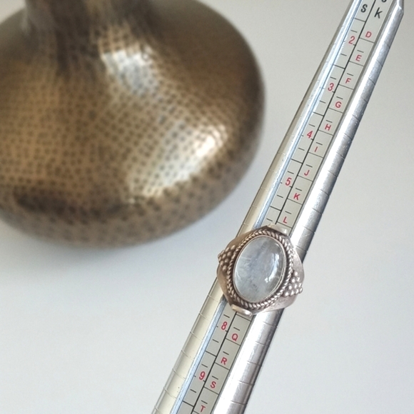 Vintage Jewelry - Vintage Clear White Apophyllite Stone 925 Sterling Silver Ring 6.5